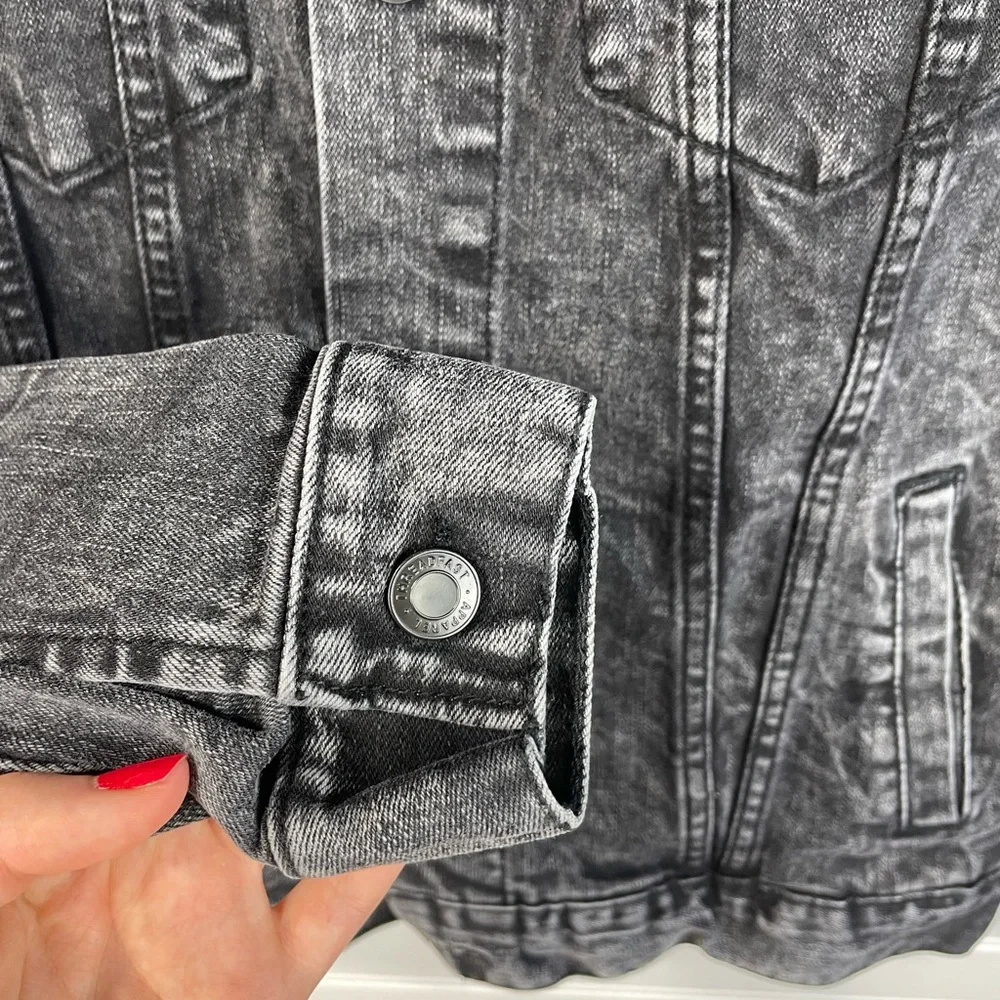 Altra Black Denim Graphic Long Sleeve Patch “Stay Out There” Jacket S Women’s - Picture 6 of 12